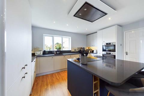 19 Amble Road, Callington, PL17 7QE