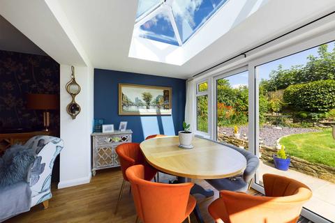 19 Amble Road, Callington, PL17 7QE