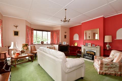 230 Singlewell Road, Gravesend, DA11 7RE