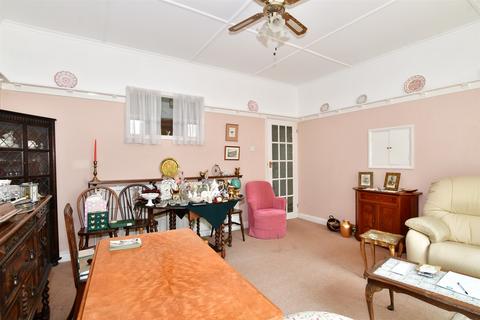 230 Singlewell Road, Gravesend, DA11 7RE