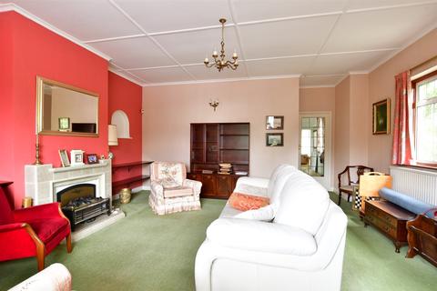 230 Singlewell Road, Gravesend, DA11 7RE