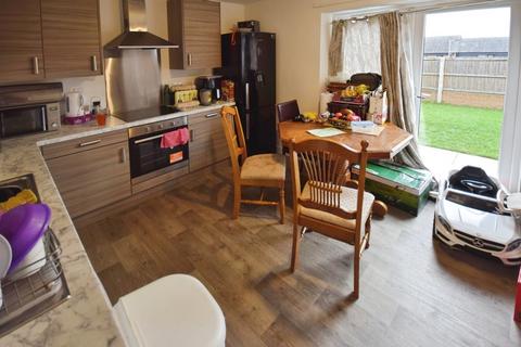 2 bedroom semi-detached house to rent, New Bernard Street, Hanley