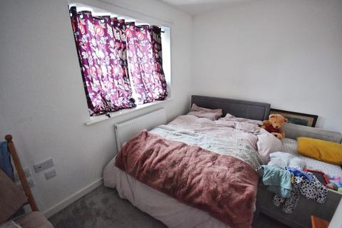 2 bedroom semi-detached house to rent, New Bernard Street, Hanley