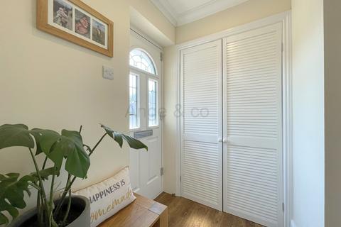 10 Beverley Close, Lowestoft, NR33 8QQ