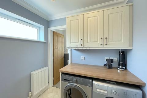 10 Beverley Close, Lowestoft, NR33 8QQ