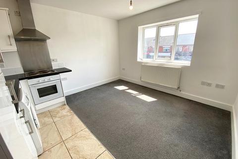 2 bedroom flat to rent, Havant Road, Drayton, Portsmouth