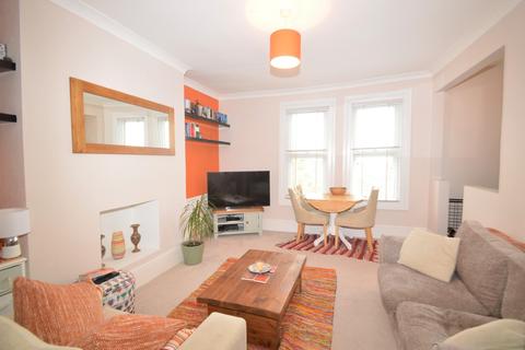 9b Brent Road, London, SE18 3DR