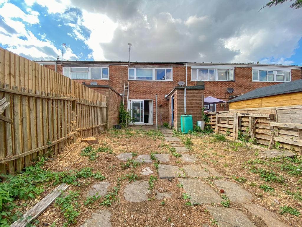 The Stour, Daventry, NN11 4PR 3 bed terraced house £160,000