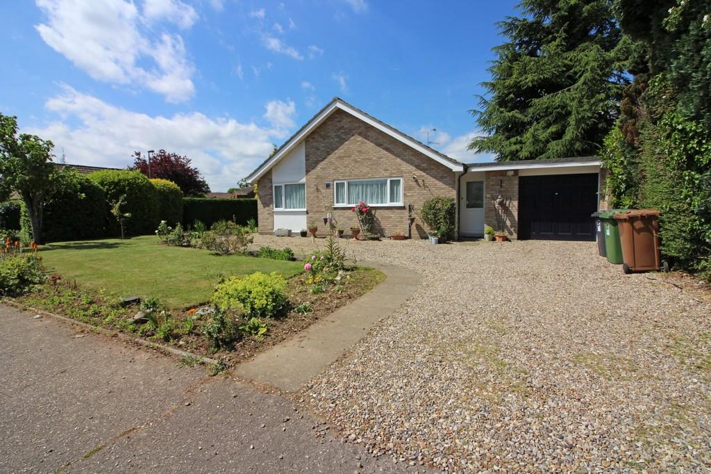 Mayfield Way, North Walsham 3 bed detached bungalow for sale £350,000