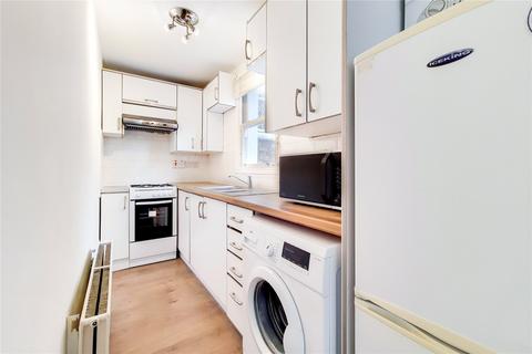 1 bedroom flat to rent, Saltram Crescent, London