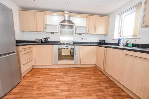 2 bedroom flat to rent, Platt House, 5 Elmira Way, Salford, M5