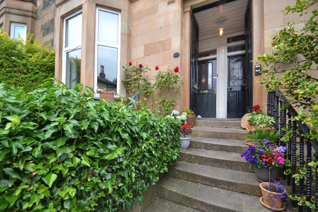 23 Ailsa Drive, Langside, G42 9UL 1 bed flat £219,000