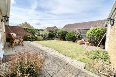 12 Amethyst Court, New Waltham, Grimsby, DN36 4YR