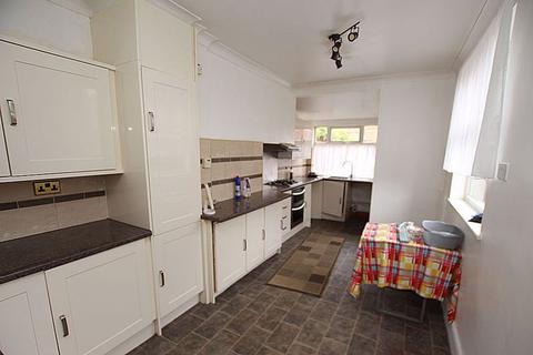 67 Highfield Avenue, Grimsby, DN32 0JW