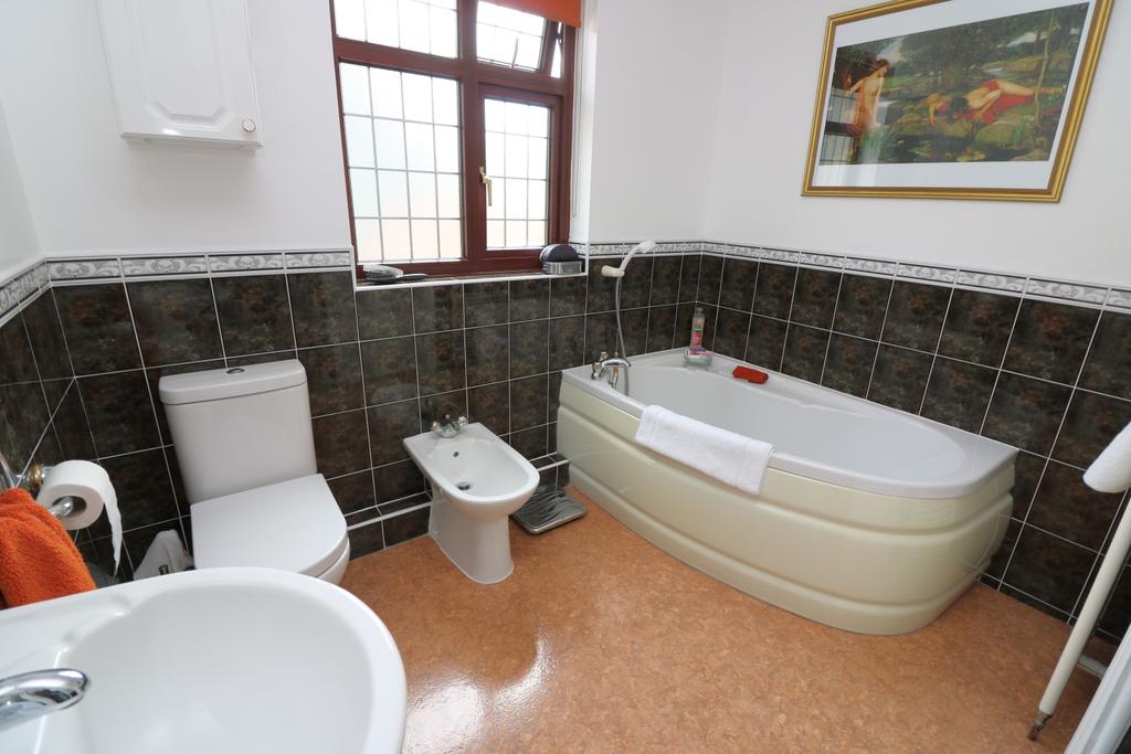 19 Budebury Road Bath