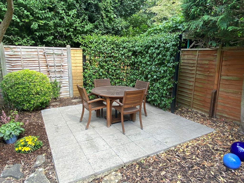 19 Budebury Road Patio