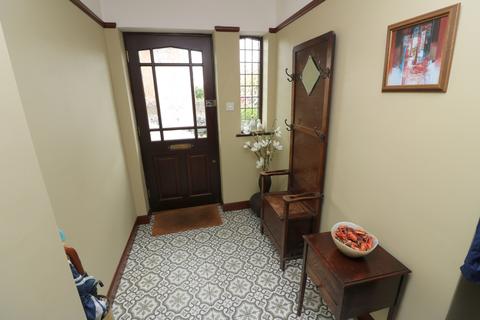 19 Budebury Road, Staines, TW18 2AZ