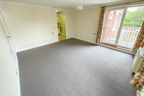 1 bedroom apartment for sale, Hartford Court, Hartley Wintney RG27