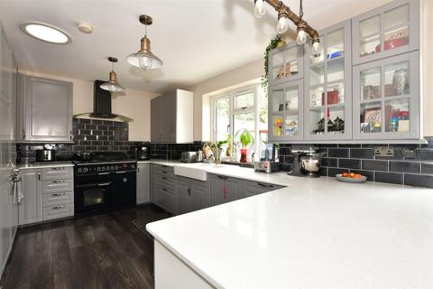 14 Branch Road, Ilford, IG6 3TL