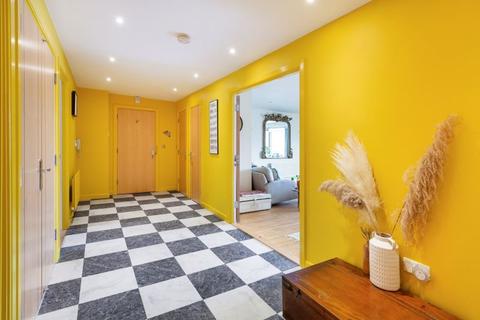 3 bedroom apartment for sale - Caledonian Road|Harbourside