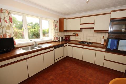 3 bedroom chalet for sale, Fryatts Way, Bexhill-on-Sea, TN39