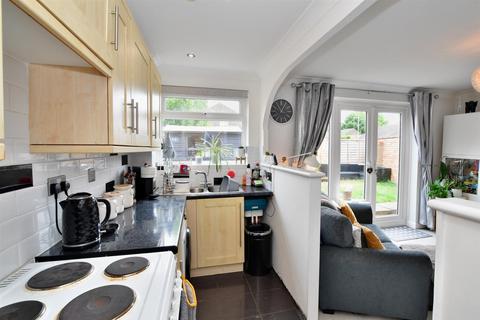 23 Mitchelldean, Peacehaven, BN10 8EF