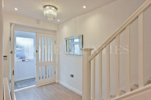 402 Mutton Lane, Potters Bar, EN6 3AT