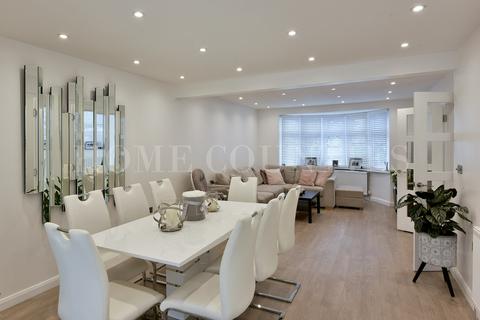 402 Mutton Lane, Potters Bar, EN6 3AT