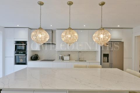 402 Mutton Lane, Potters Bar, EN6 3AT