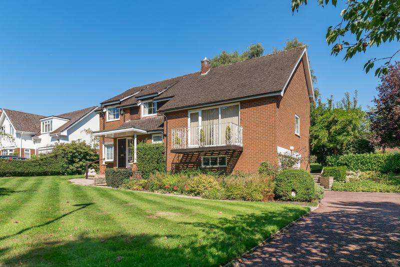 South View Avenue, Gawsworth 4 bed detached house for sale £725,000