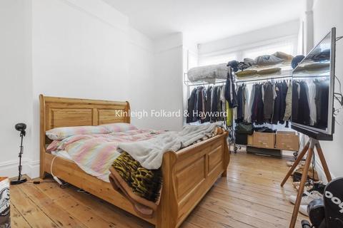 121 Dowanhill Road, London, SE6 1BX