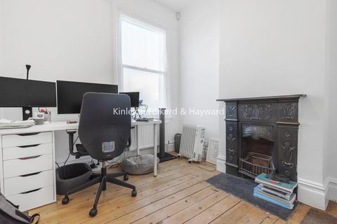 121 Dowanhill Road, London, SE6 1BX