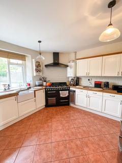 14 Hitchen Lane, Shepton Mallet, BA4 5TW