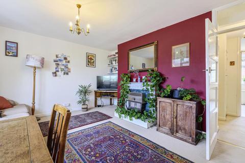 5 Ricards Road, London, SW19 7ES