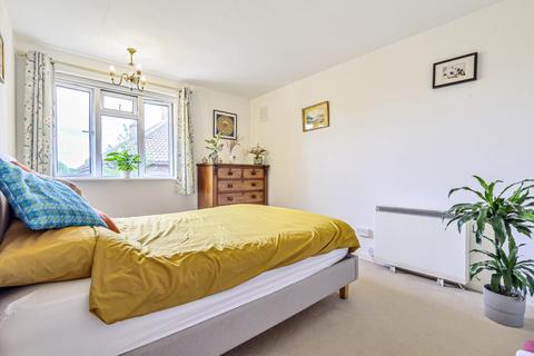 5 Ricards Road, London, SW19 7ES