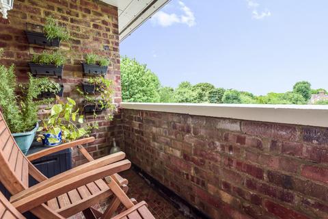 5 Ricards Road, London, SW19 7ES