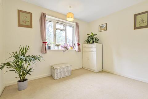 5 Ricards Road, London, SW19 7ES
