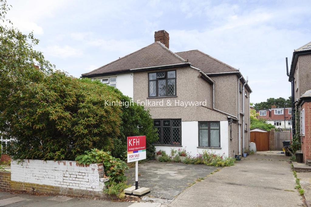 Elmstead Avenue, Chislehurst 3 bed semidetached house for sale £600,000