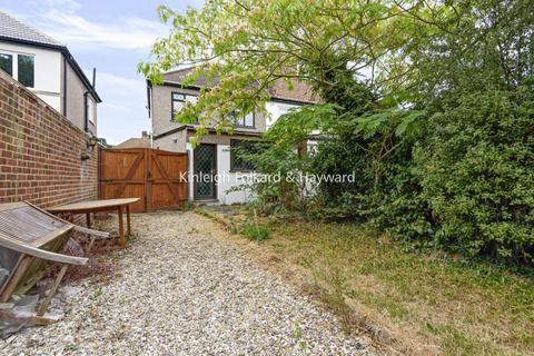 15 Elmstead Avenue, Chislehurst, BR7 6EF