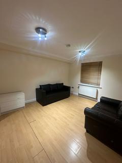 2 bedroom flat to rent, Mill Gardens, - Mill Street, Luton