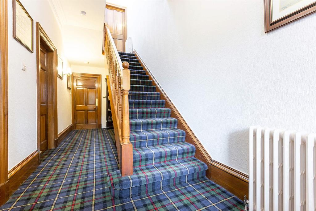 Albany Drive, Lanark 5 bed semidetached house £324,995