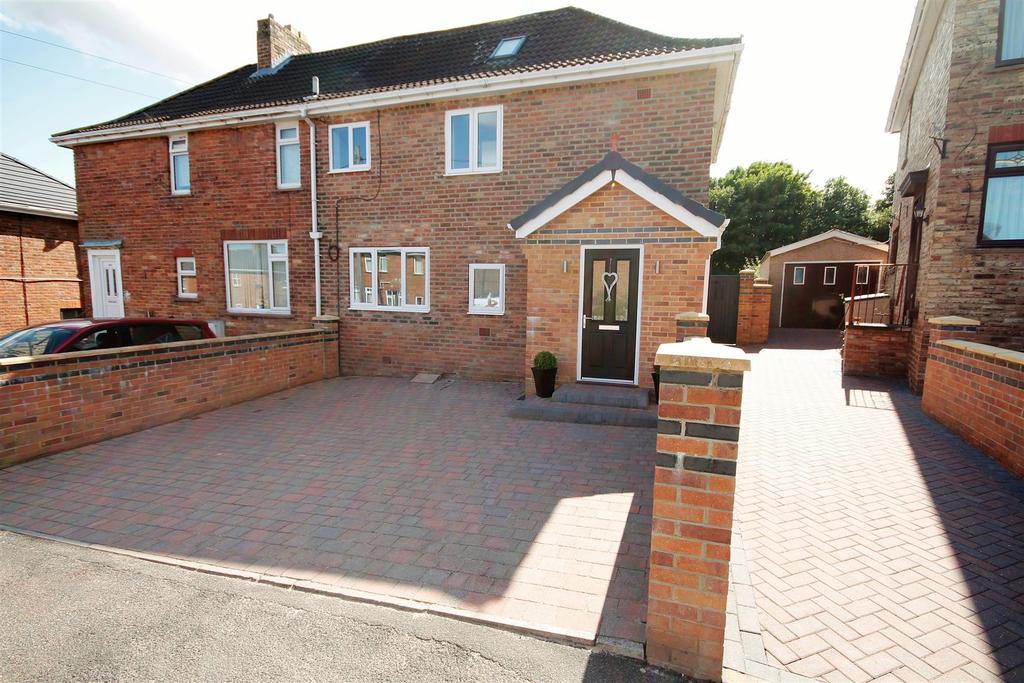 College View, Esh Winning, County Durham 3 bed semidetached house £