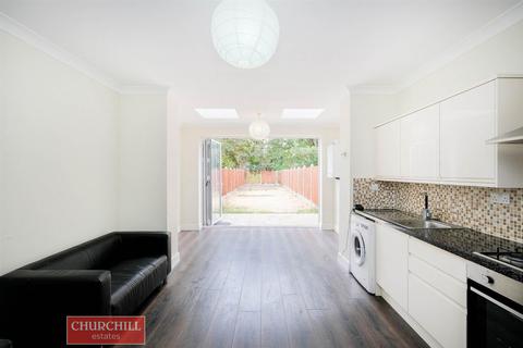 103 Gloucester Road, London, E17 6AF