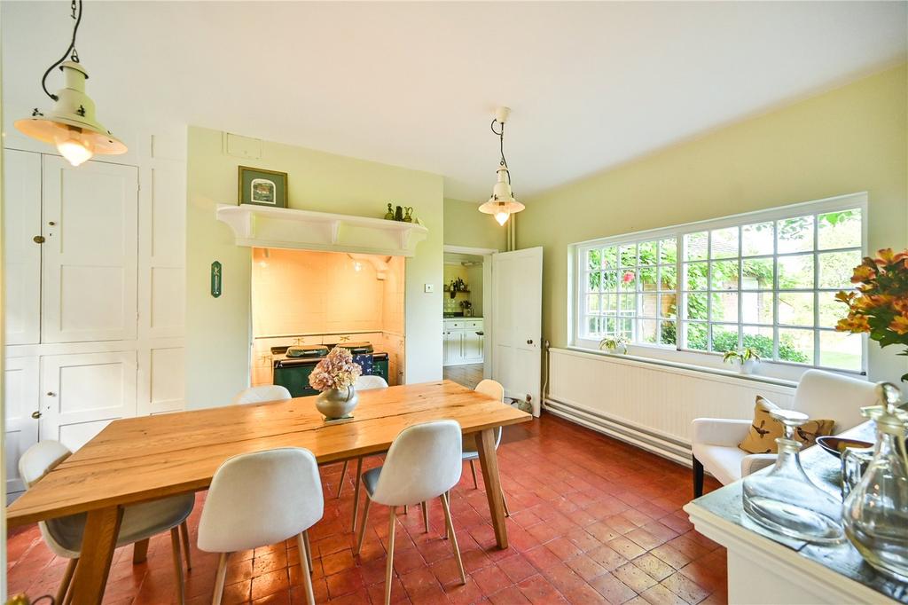 Breakfast Room