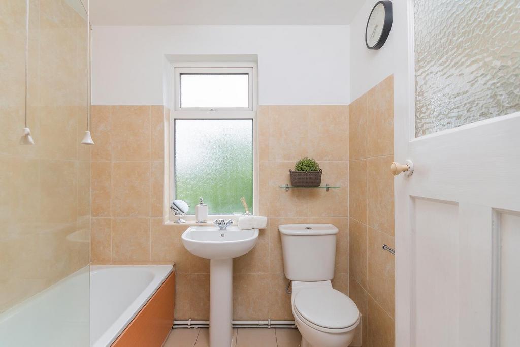 EVORGDROFTEM22 - Bathroom C.jpg