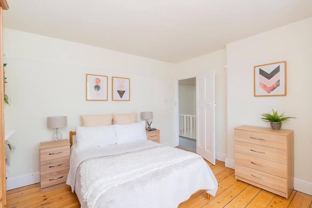 EVORGDROFTEM22 - Bedroom C.jpg
