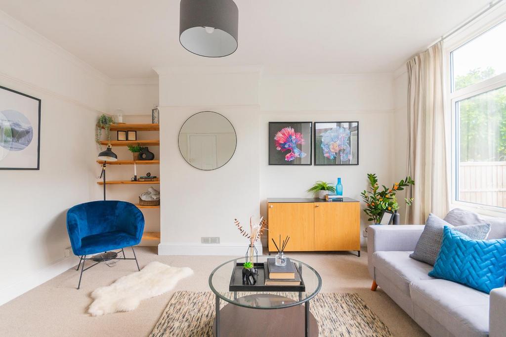 EVORGDROFTEM22 - Living Room A.jpg