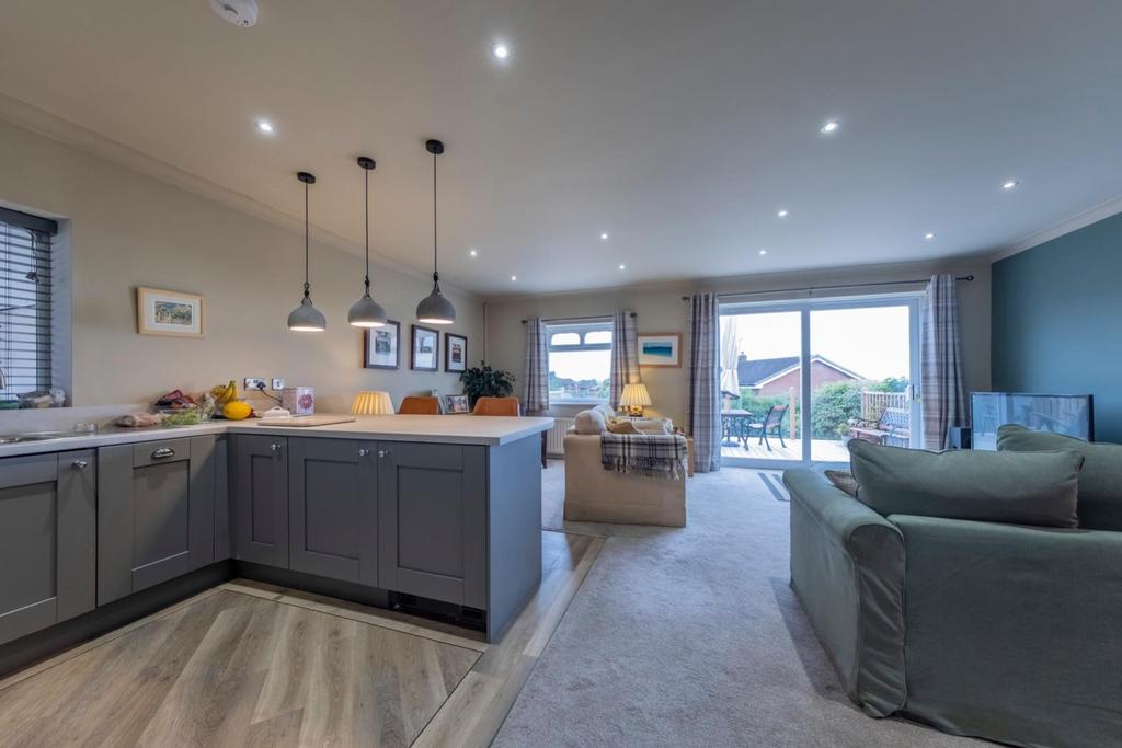 4 The Crescent-007.JPG