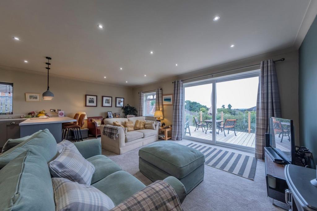 4 The Crescent-008.JPG