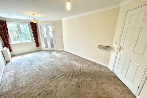 1 bedroom retirement property for sale - Swallow Court, Spalding